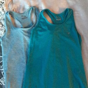 2 kids workout tank tops